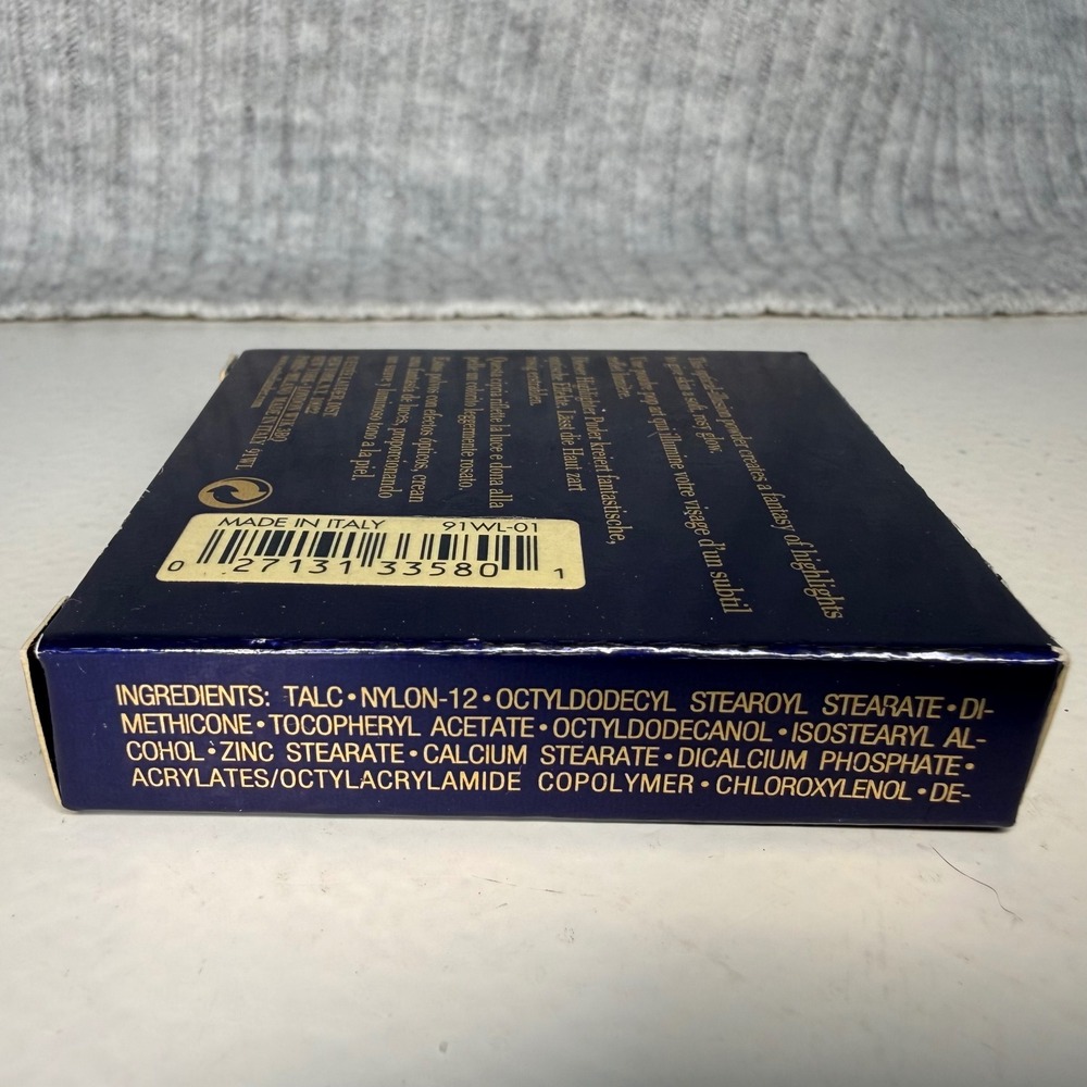 NEW RARE Estee Lauder Pure Fantasy Illuminating Face Powder 0.31oz 9g - Picture 3 of 4